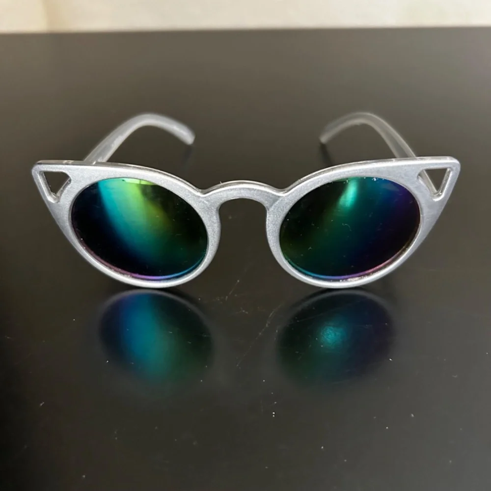 Gymboree Sunglasses for girls. (Set of 3)